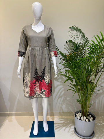 PURE COTTON KNEE LENGTH MIDDEY DRESS